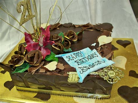 Fresco's Cakes and Pastries .